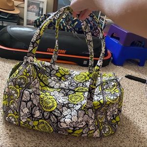 VERA BRADLEY XL TRAVEL DUFFLE BAG!